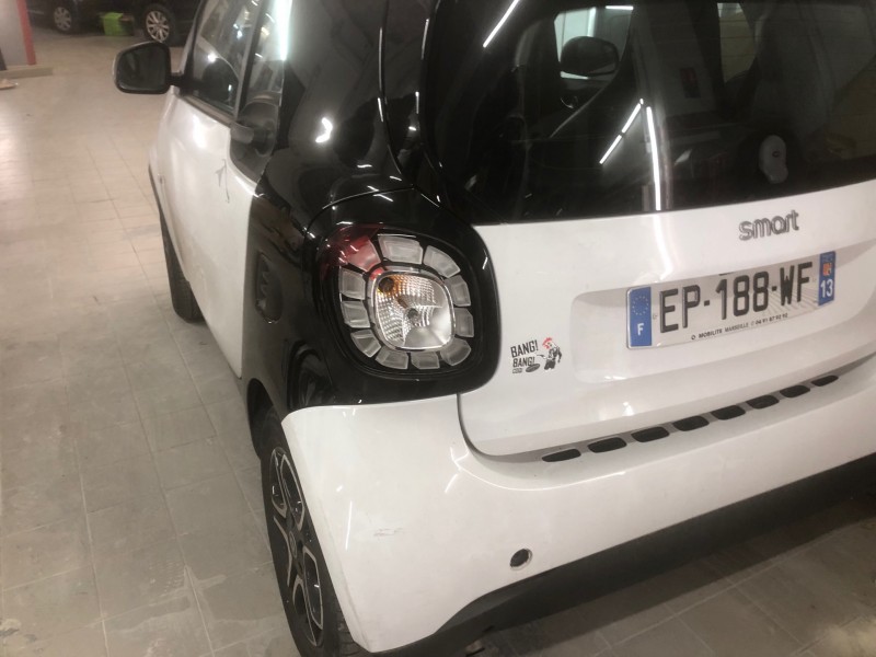 Smart réparé en carrosserie suite accident de la route à Marseille